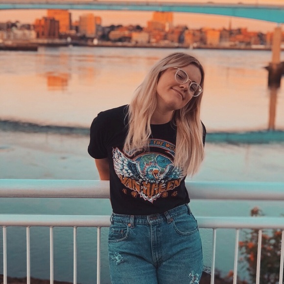 Meet your Posher, Maddie - Picture 1 of 1